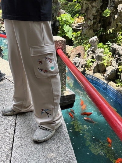 Embroidered Autumn Tranquility Baggy Cargo Sweatpants - Beige