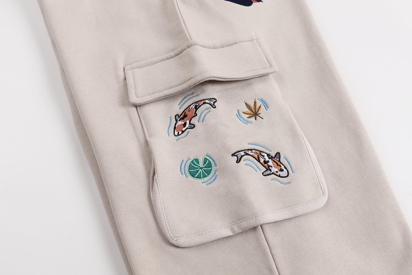 Embroidered Autumn Tranquility Baggy Cargo Sweatpants - Beige