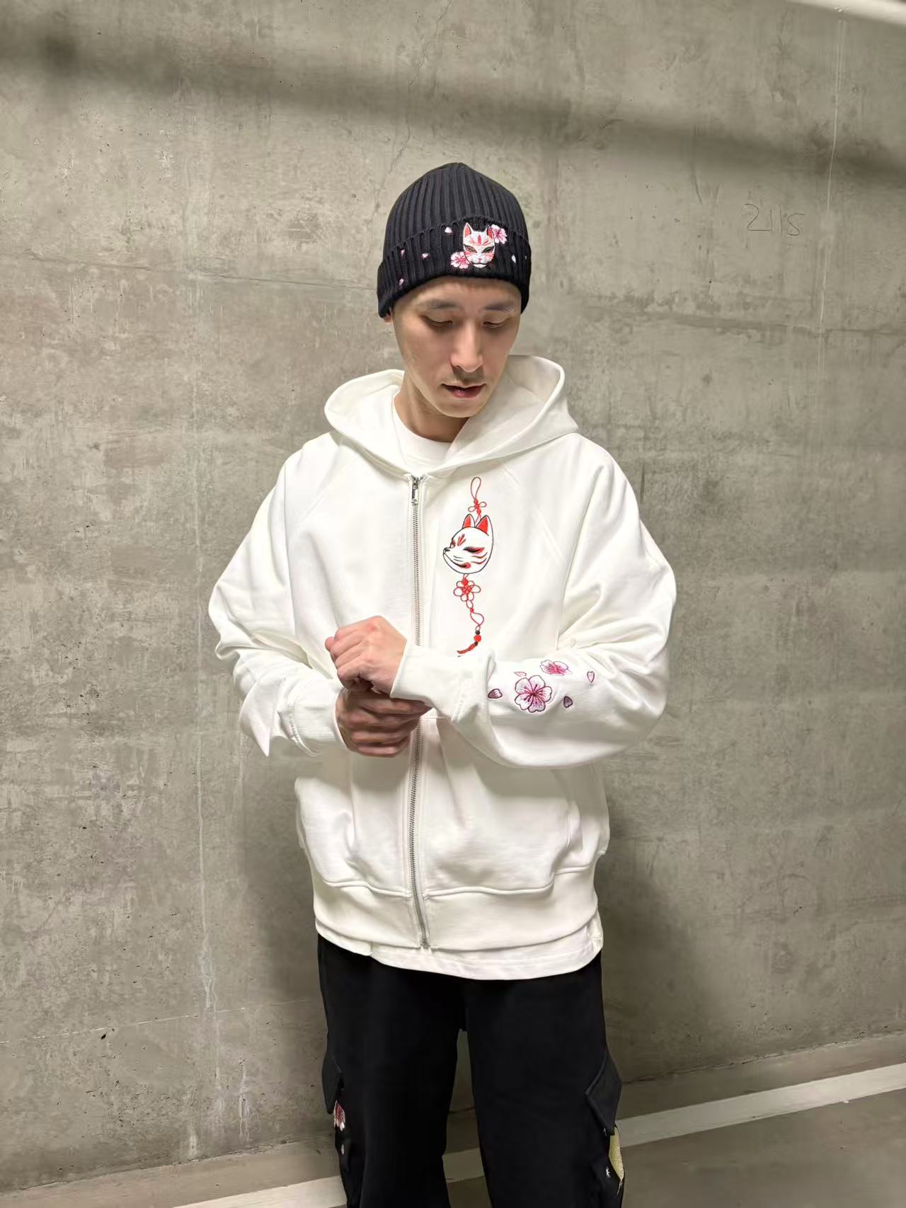 Embroidered Blossom and Kitsune Mask Zip Up (Oversized) - White